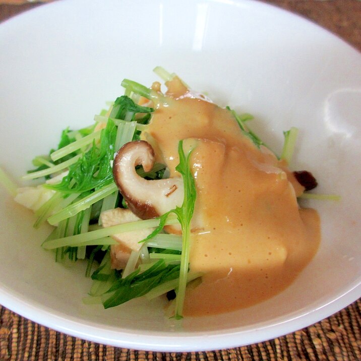 水菜と豆腐と椎茸の味噌マヨかけ